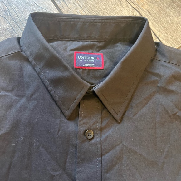 UNTUCKit Men's Black Shirt - Picture 1 of 2